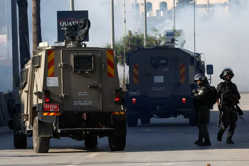 "تعود إلى الفترة البيزنطية".. فلسطين تتهم جيش الاحتلال بسرقة أعمدة أثرية من رام الله