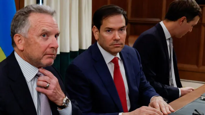 ويتكوف يتوجه إلى موسكو لبحث صيغة سلام بشأن أوكرانيا