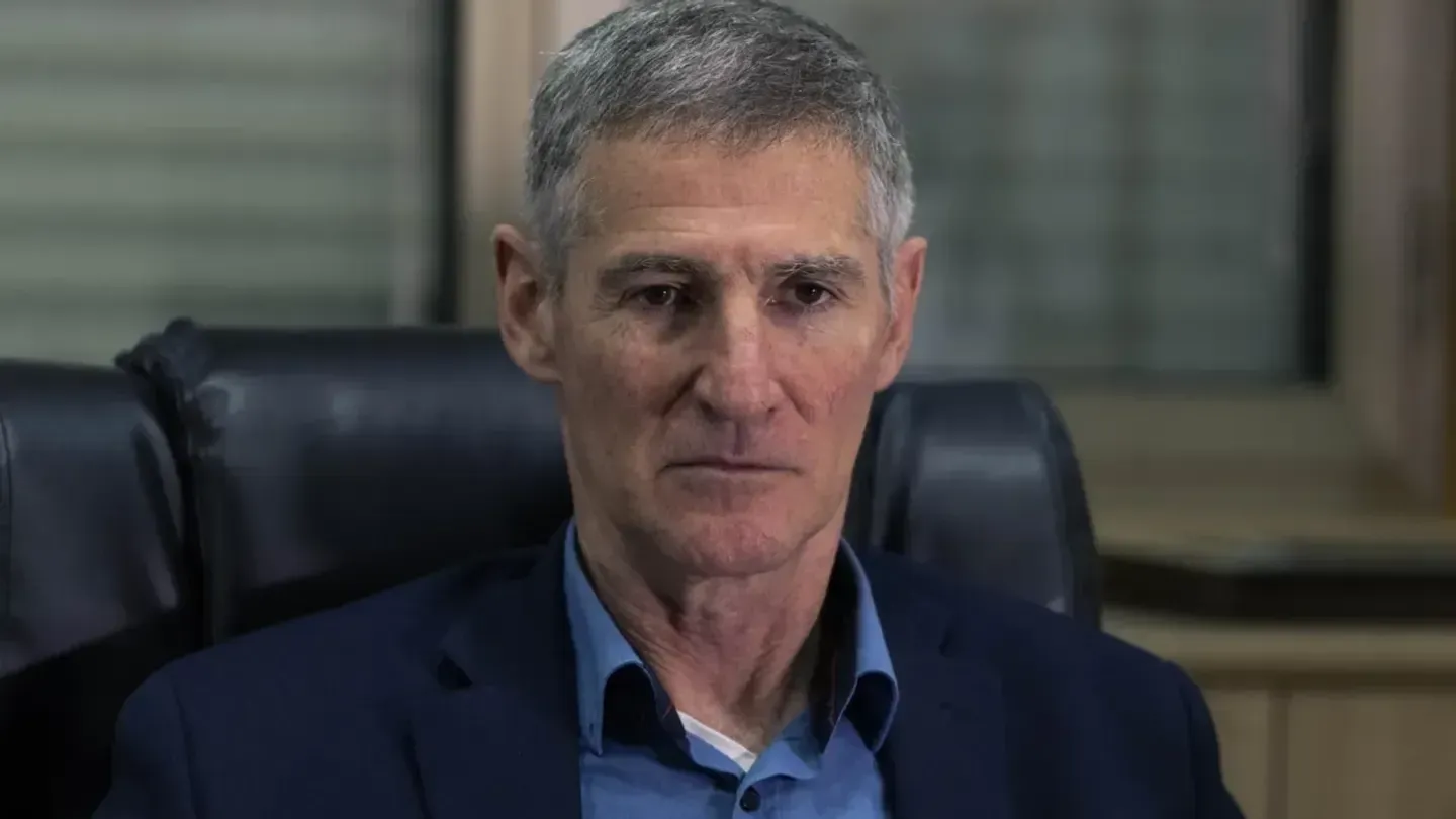 Голан призвал Герцога выбрать между законом и Нетаньяху