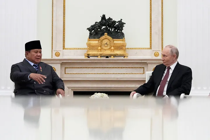 Putin signals nuclear energy cooperation in Moscow talks with Prabowo