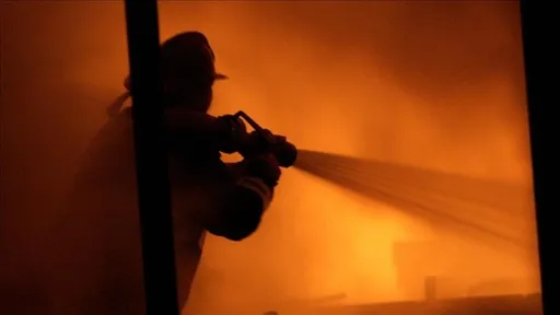 Najmanje 12 poginulih u požaru u zgradi na jugu Kine