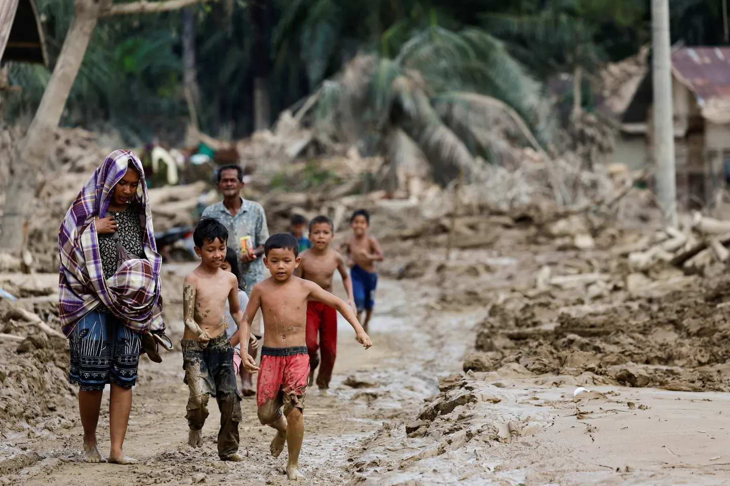 Korban meninggal bencana Sumatera naik 969 jiwa, bantuan untuk perempuan dan anak diprioritaskan