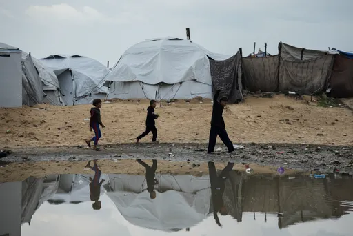 3 شهداء جراء خروقات الاحتلال في غزة.. ومناشدة فلسطينية لتوفير مستلزمات الإيواء للنازحين