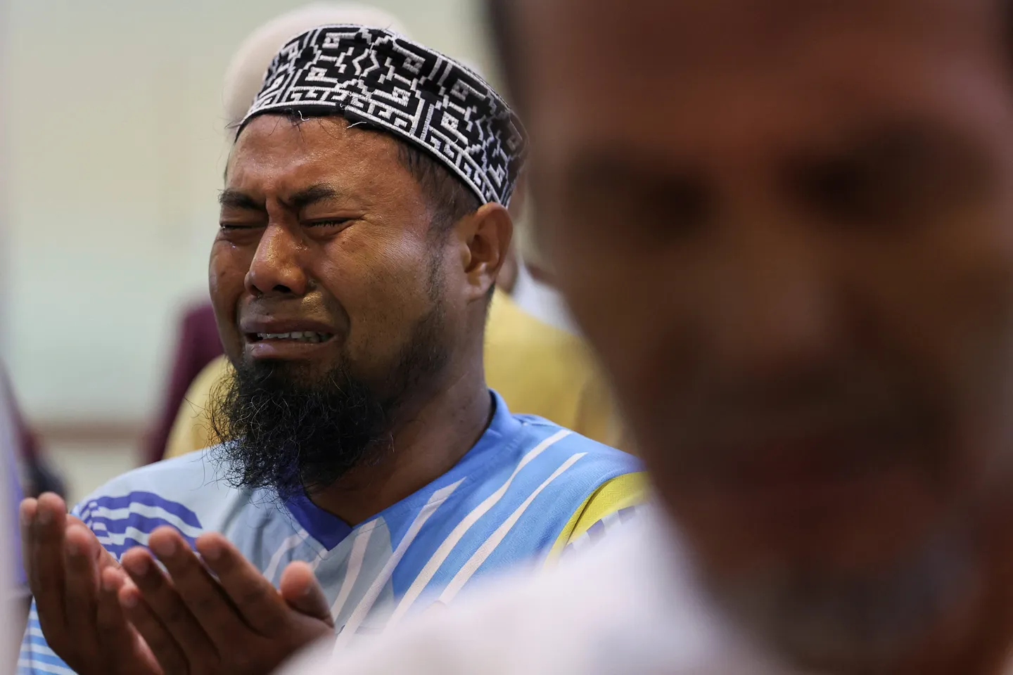 Hampir 900 ribu warga mengungsi akibat banjir dan longsor di Sumatera–Aceh