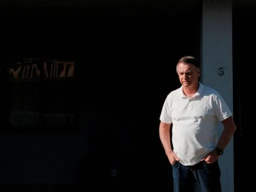 Parlamentares do Brasil aprovam projeto de lei para reduzir a pena de prisão de 27 anos de Bolsonaro