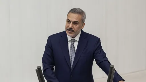 فيدان: يجب استكمال اتفاق 10 مارس لفتح المعابر مع سوريا.. وإسرائيل غير مستعدة للحفاظ على السلام