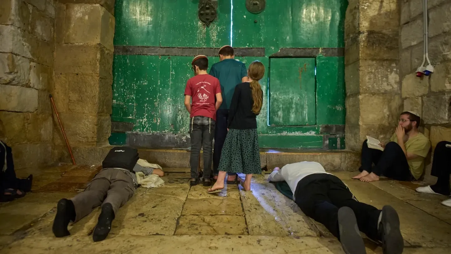 یورش حدود ۲۰۰ شهرکنشین اسرائیلی به محوطه مسجدالاقصی با همراهی نیروهای پلیس