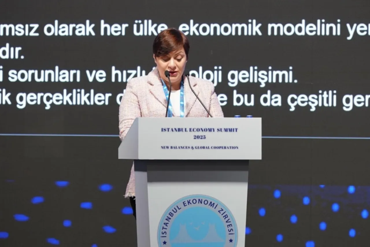 Димитриеска-Кочоска во Истанбул: Влегуваме во нова фаза на економска трансформација