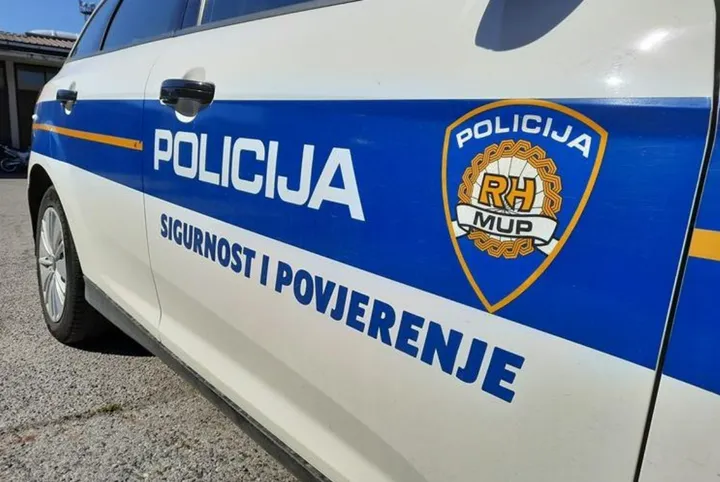 Хрватска: Чамец со мигранти се преврте на реката Сава, најмалку едно лице загина