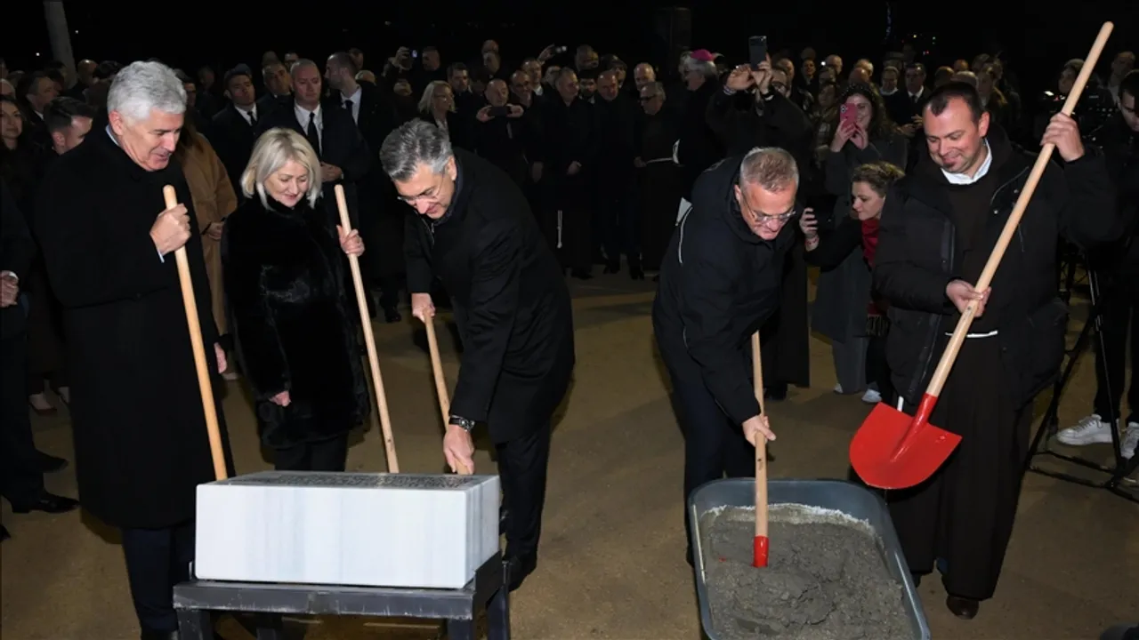 Plenković: Hrvatska u Vatikanu, Parizu, Berlinu zagovarala BiH i ravnopravnost Hrvata