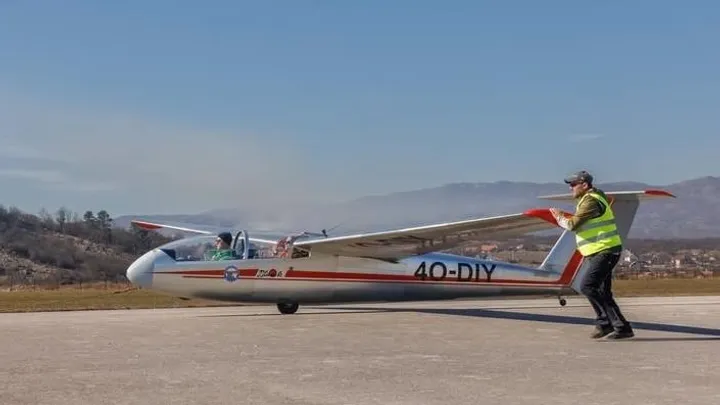 Srušila se jedrilica u Crnoj Gori, smrtno stradao instruktor