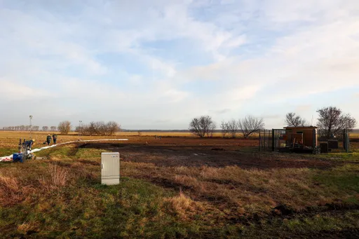 Niemcy: Wilgotne warunki ograniczyły skutki wycieku ropy