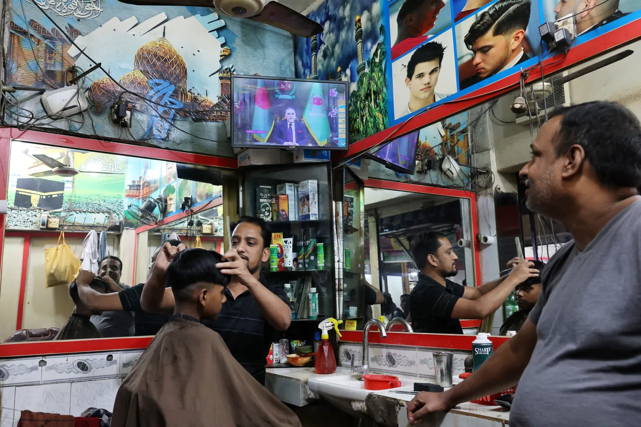 बांग्लादेश में प्रदर्शनकारियों ने विद्रोह के नेता पर हुए हमले के बाद न्याय की मांग की।