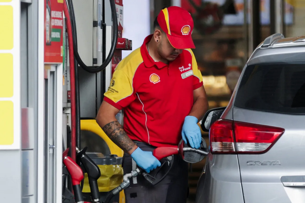 Jualan bahan api luar biasa di sempadan Malaysia–Thailand cetus kebimbangan