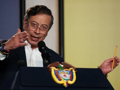 Petro Trampqa kisken cawap birde