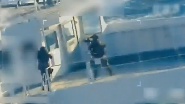 فنزويلا تتهم واشنطن بـ"القرصنة الدولية" بعد مصادرة ناقلة نفط قبالة سواحلها