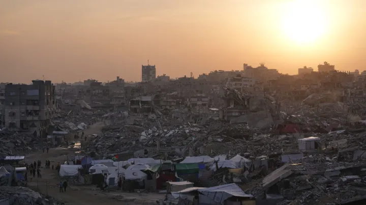 إعلام عبري: واشنطن نقلت إلى تل أبيب طلباً رسمياً يقضي بتحمّل إسرائيل مسؤولية إزالة الدمار في غزة