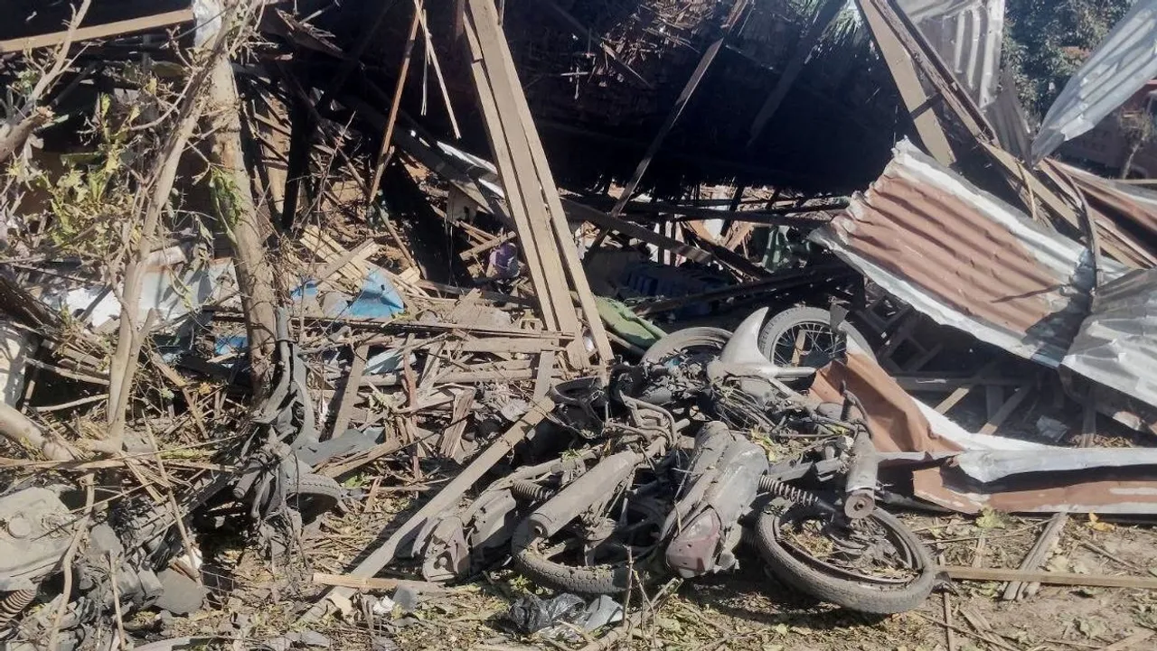 Ataque aéreo da junta militar de Myanmar contra hospital faz 31 mortos, deixando dezenas de feridos