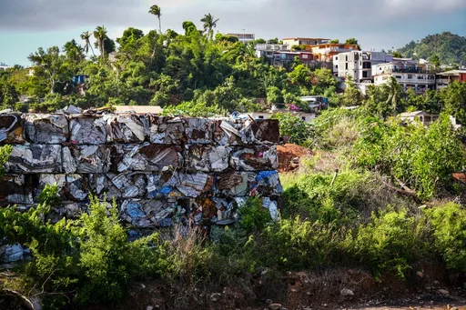 Un an après le cyclone Chido, Mayotte “délaissée” par la France