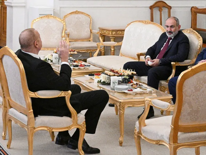 Paşinyan Qarabax problemasın çişü öçen Azärbaycan belän bergä plan tözergä çaqırdı