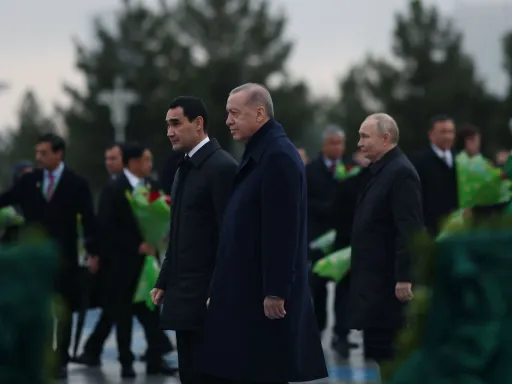 Türkiye está comprometida com a paz e o diálogo como parte da sua responsabilidade histórica