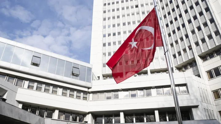 Турция предупреждает об угрозе морской безопасности в Черном море