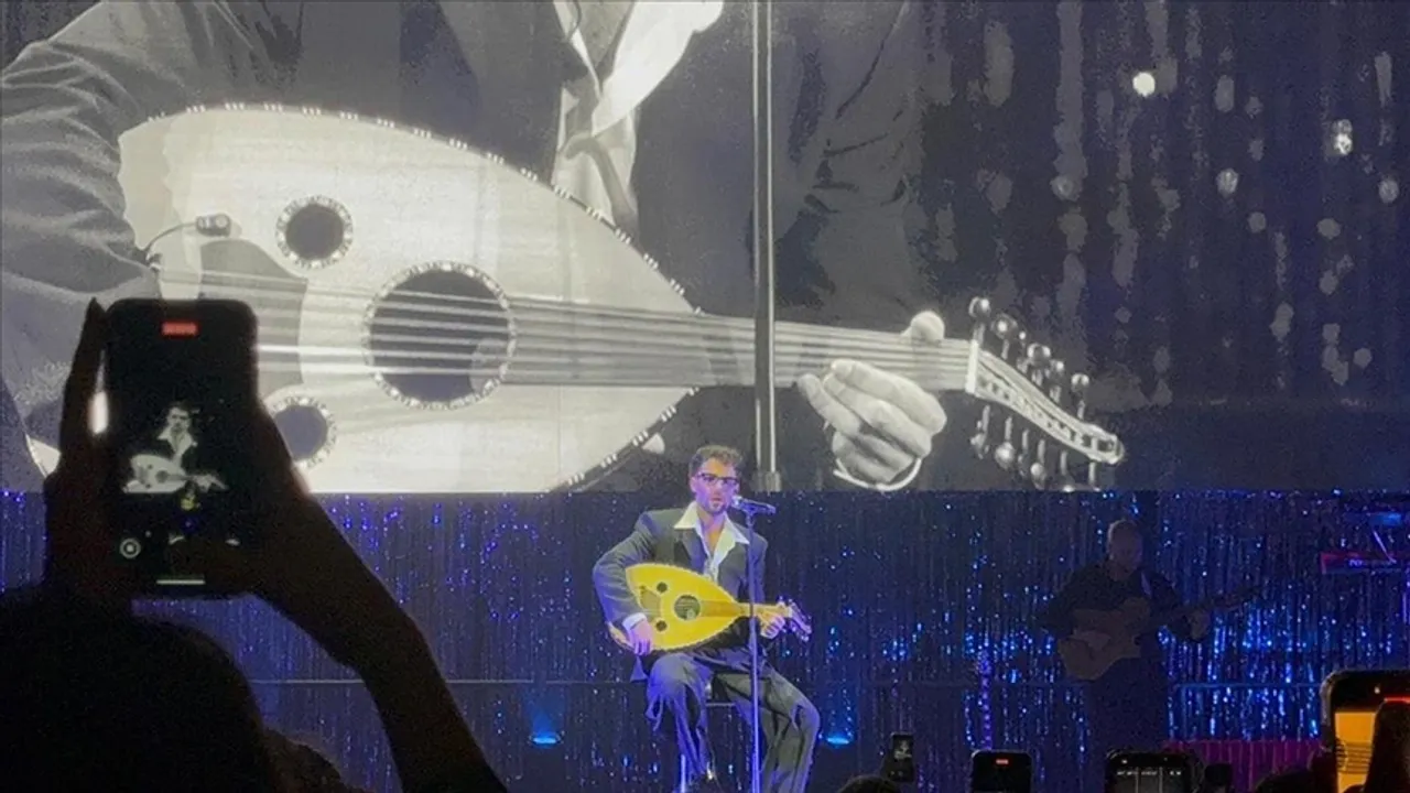 خواننده فلسطینی در کنسرت استانبول خواستار آزادی فلسطین شد