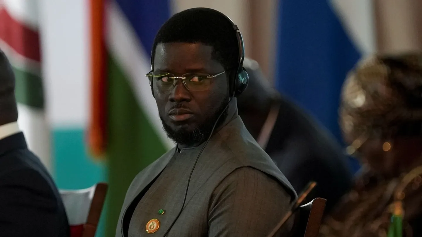 Le Sénégal suspend toute extradition vers la France et accuse Paris de ne pas coopérer