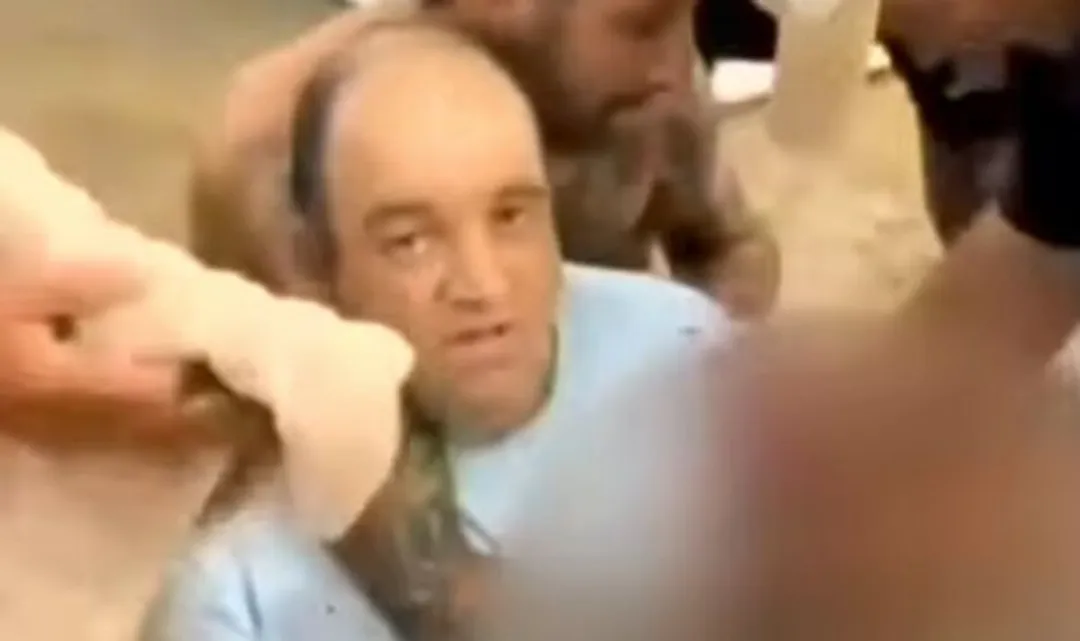 Australia hails Ahmed al Ahmed as 'hero' who stopped gunman in his tracks