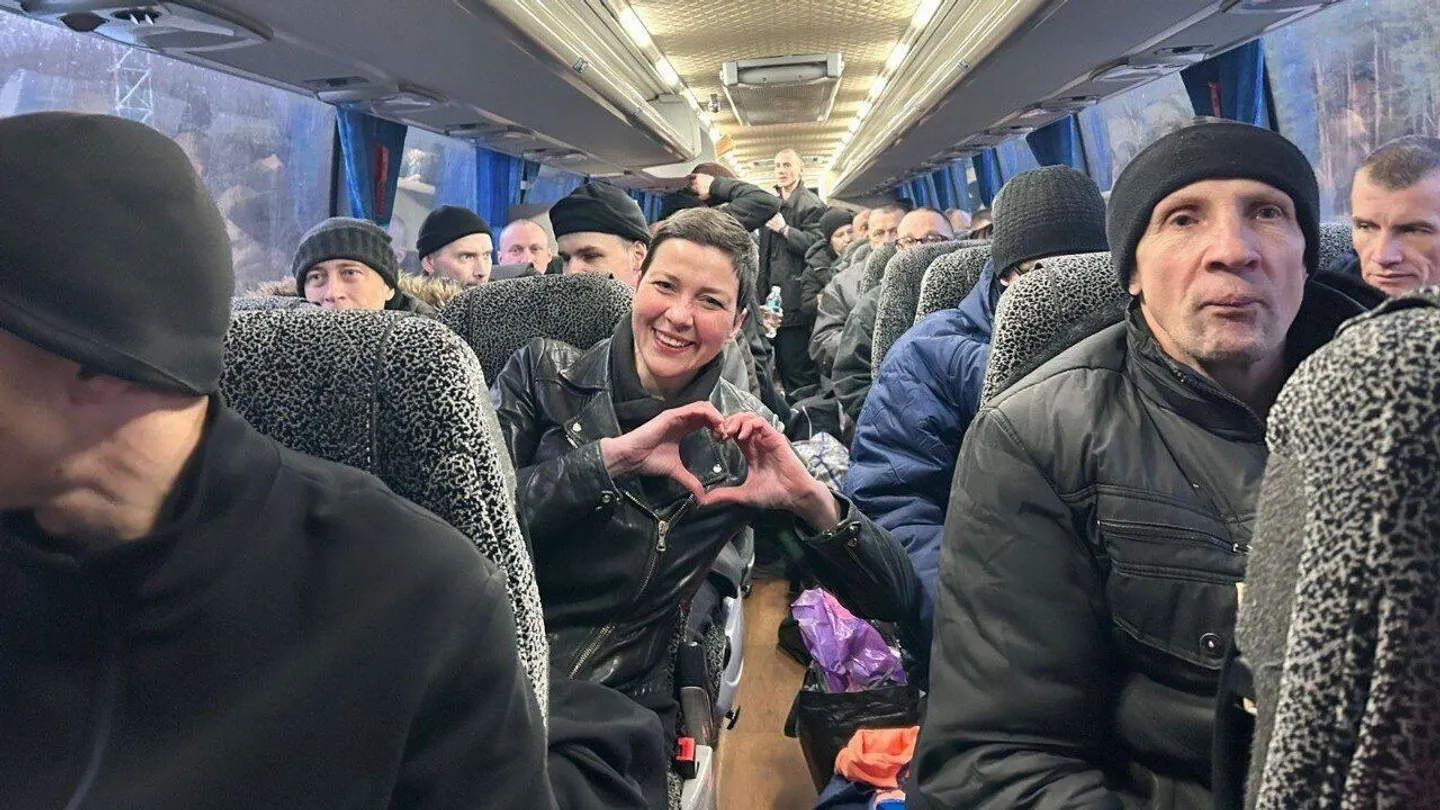 Лукашенко освободил более 120 политзаключенных