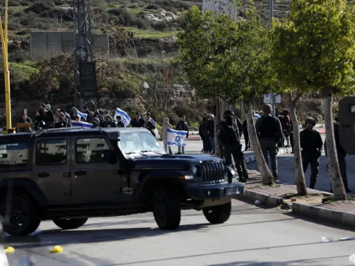 Tensões aumentam enquanto Israel invade Ramallah, Belém e Jericó durante a noite