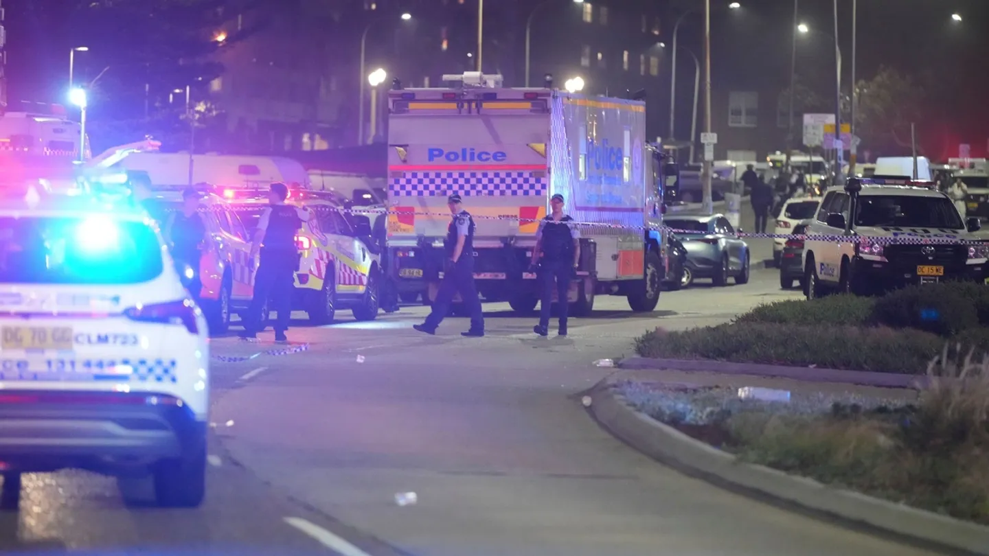 Массовая стрельба на пляже Бонди в Сиднее