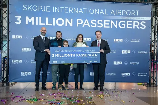 Скопскиот аеродром со три милиони патници во една година