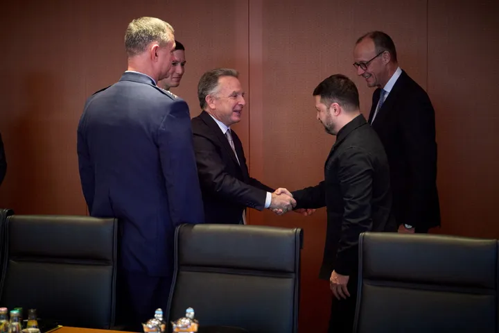 Ukraine: Zelensky se dit prêt à abandonner l’idée   d’adhérer à l’OTAN