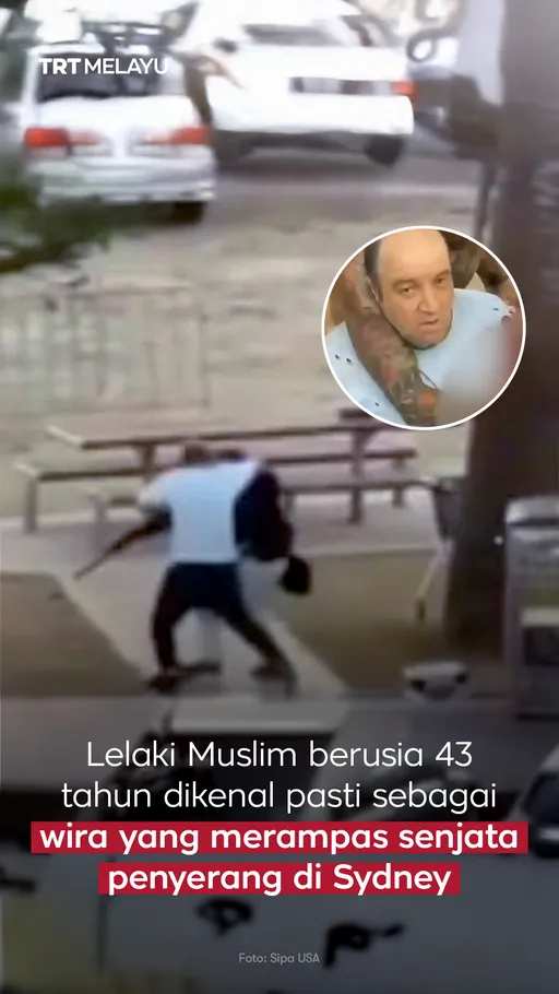 Lelaki Muslim berusia 43 tahun dikenal pasti sebagai wira yang merampas senjata penyerang di Sydney