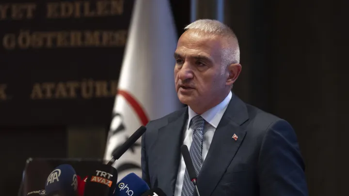 وزیر فرهنگ و گردشگری ترکیه: نام‌گذاری روز جهانی خانواده زبان ترکی دستاوردی مهم برای جهان ترک است