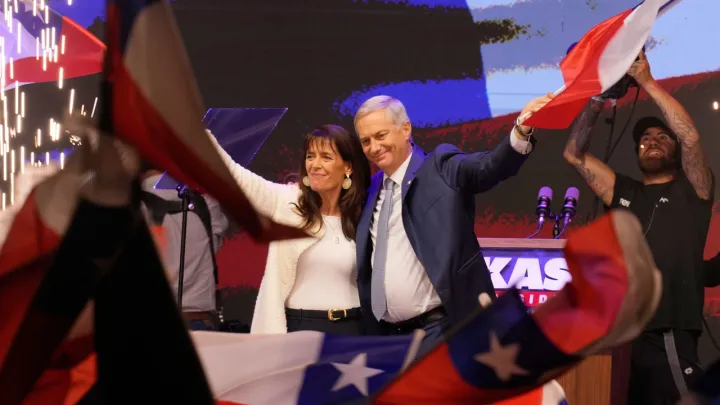 تشيلي تنتخب رئيساً يمينياً متشدداً لأول مرة منذ نهاية الحكم العسكري