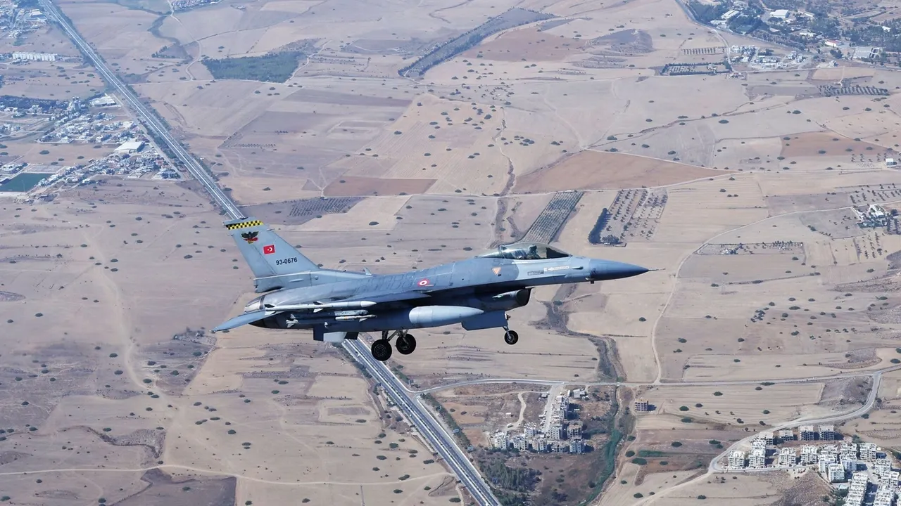 تركيا تسقط مسيَّرة اقتربت من مجالها الجوي فوق البحر الأسود