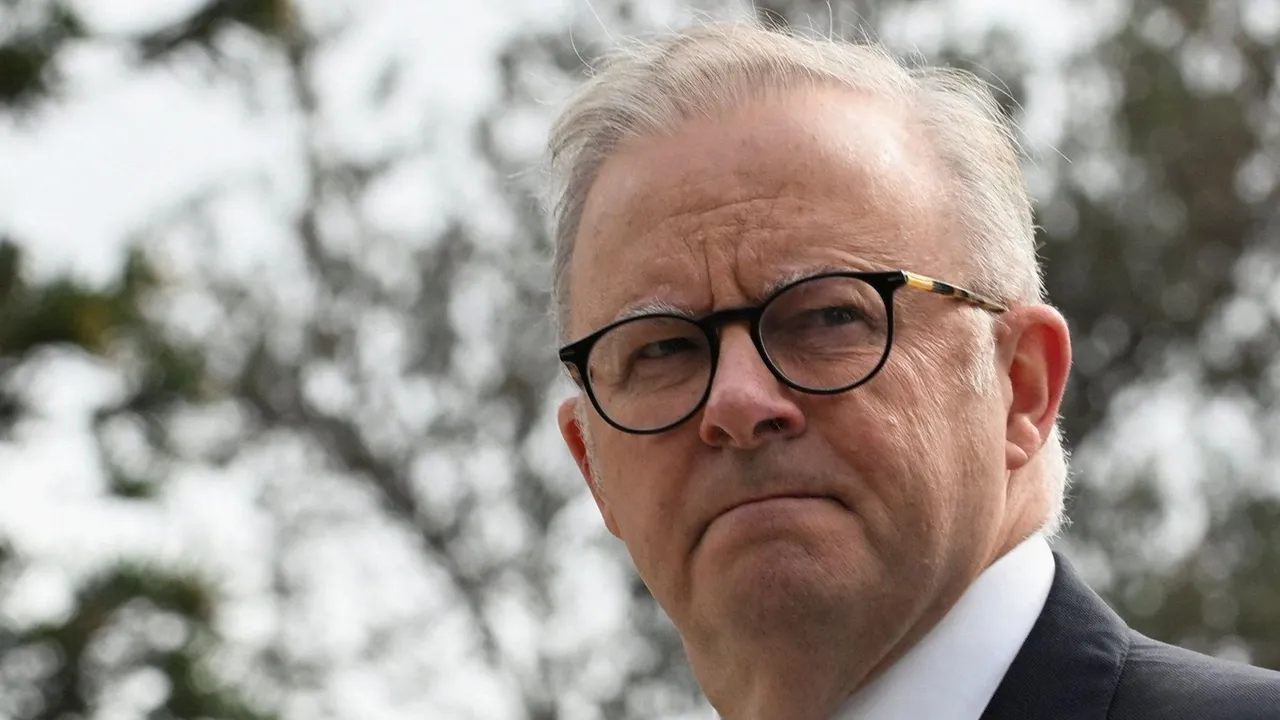 Австралия қару рұқсаттарына шектеу енгізеді