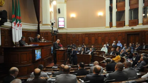 البرلمان الجزائري يتجه لتجريم الاستعمار الفرنسي في جلسة علنية