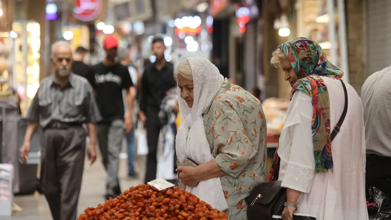مجلس ایران درباره احتمال وقوع بحران پیری جمعیت در این کشور تا سه دهه آینده هشدار داد
