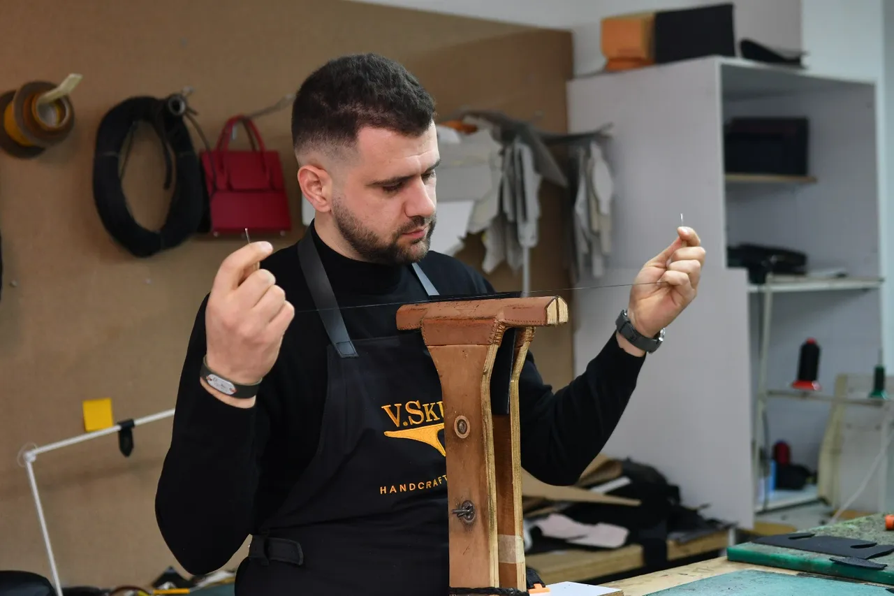 Vilson Skuka, ish-polici që iu rikthye pasionit për artizanatin