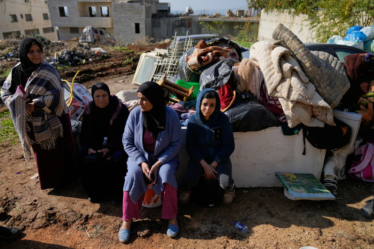 Israël démolit des bâtiments palestiniens en Cisjordanie occupée