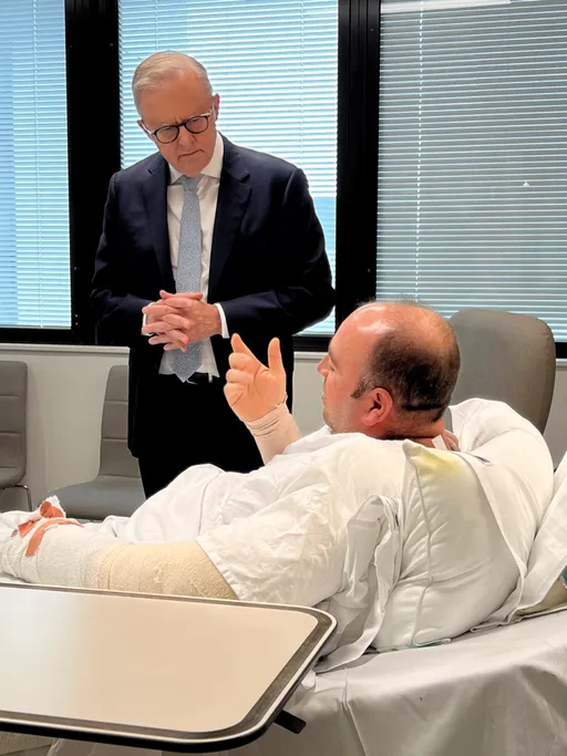 Najbolji od Australaca: Premijer Albanese posjetio heroja Ahmeda koji je razoružao napadača na plaži