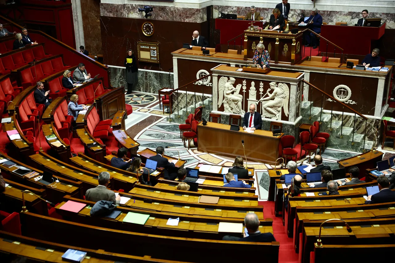 France : les députés adoptent une loi spéciale pour sortir de l’impasse budgétaire