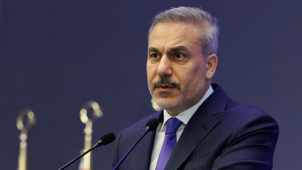 Türkiye deve liderar os esforços de paz enquanto o sistema global entra em crise, diz Fidan