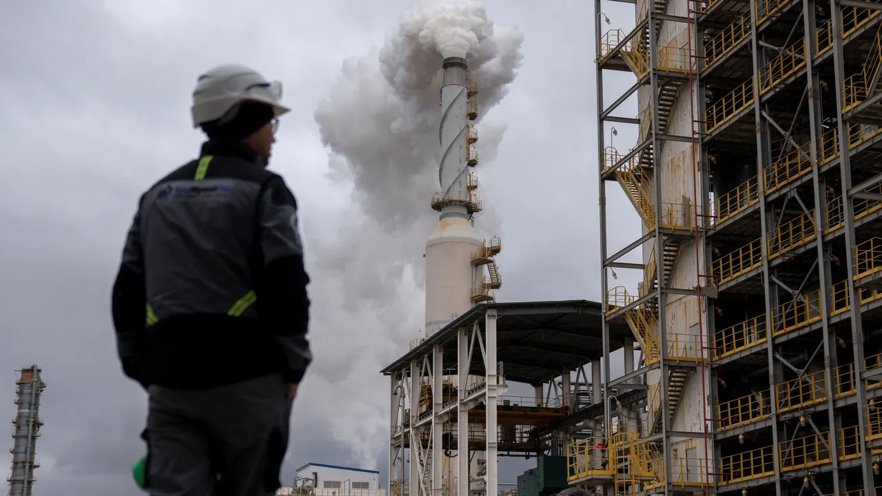 Казахстан перераспределяет нефтяные потоки