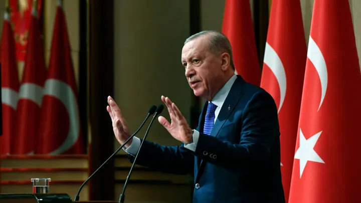 أردوغان: غزة دُمّرت بقنابل تفوق هيروشيما 14 ضعفاً وعدوان إسرائيل أكبر عقبة أمام استقرار سوريا