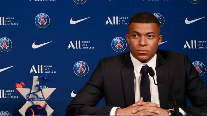 Pengadilan Prancis memerintahkan Paris St Germain untuk membayar Mbappe lebih dari $70 juta