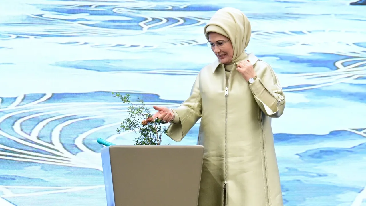 Эмине Эрдогандын "Нөл калдык" көз карашы Анкаранын COP31 жол картасын калыптандырат